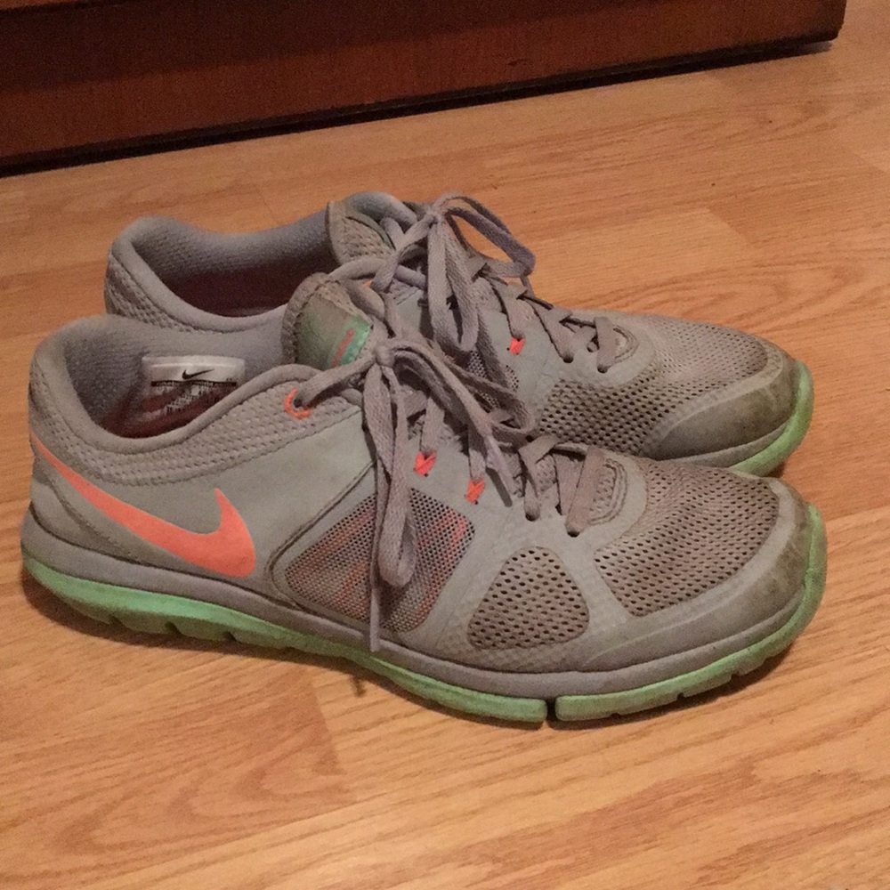 nike running shoes